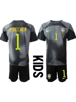 Otroški Nogometna dresi replika Brazilija Alisson Becker #1 Vratar Domači SP 2022 Kratek rokav (+ hlače)